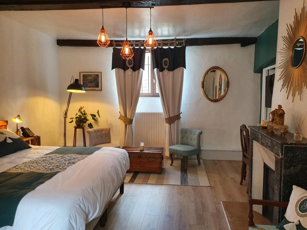 La Fresnaie : Chambres ,Table D'Hotes & Spa Tillé Esterno foto